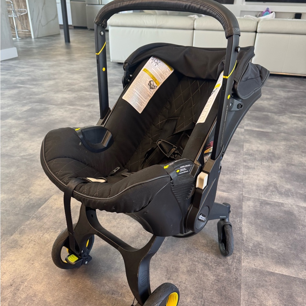 Doona infant car seat/stroller
